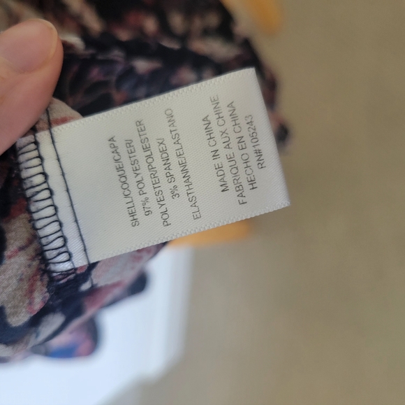 Bobeau Bell Sleeve Floral Navy Blouse - Picture 4 of 7